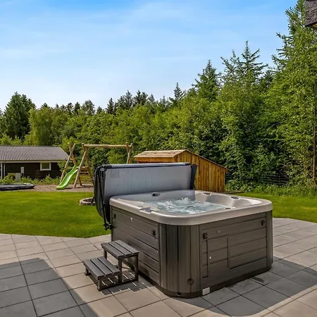 Prázdninový dům Alvira - 30km From The Sea By Interhome *