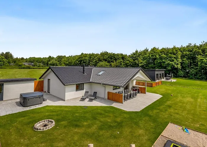 Alvira - 30km From The Sea By Interhome Hébergement de vacances